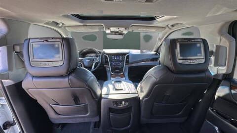 2016 Cadillac Escalade Luxury Collection