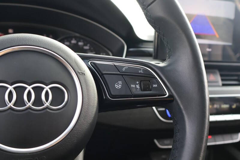 2021 Audi A4 quattro Premium 40 TFSI