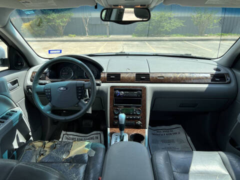2005 Ford Five Hundred SEL