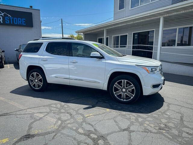 2017 GMC Acadia Denali