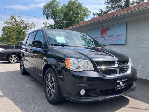 2017 Dodge Grand Caravan for sale at Oak City Motors in Garner NC