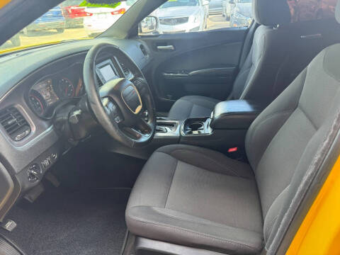 2017 Dodge Charger SE