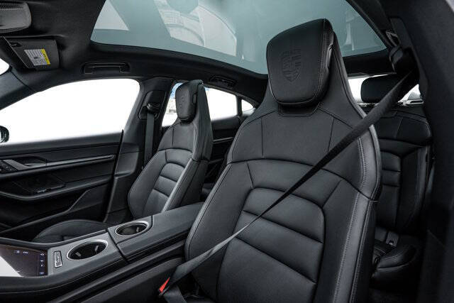 2026 Porsche Taycan 4