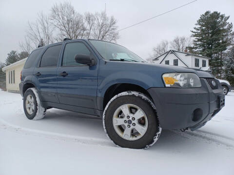 2005 Ford Escape for sale at i90 Auto Group LLC in Amsterdam NY