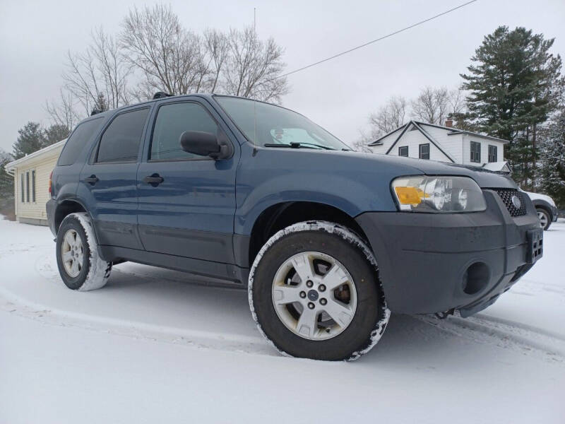 2005 Ford Escape for sale at i90 Auto Group LLC in Amsterdam NY