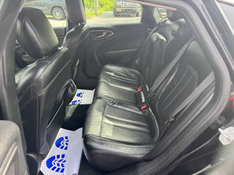 2015 Chrysler 200 C