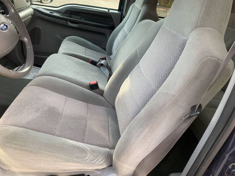 2004 Ford Excursion XLT