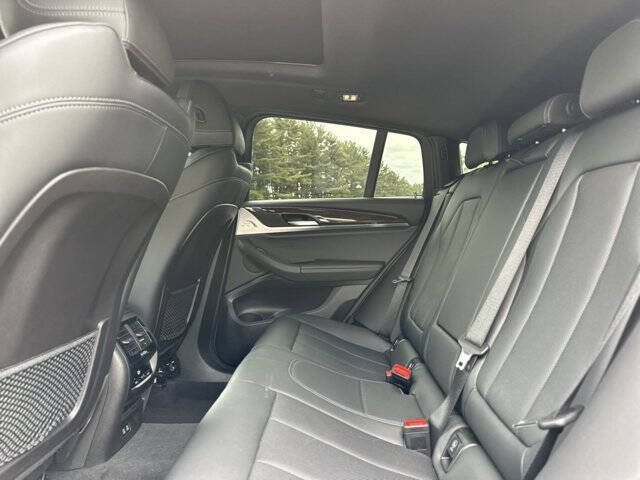 2023 BMW X4 xDrive30i
