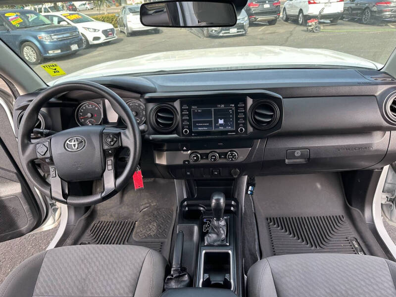 2020 Toyota Tacoma SR photo 19