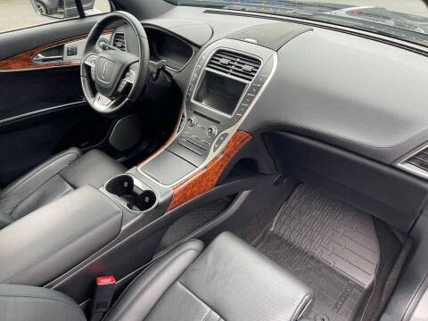 2020 Lincoln Nautilus Reserve