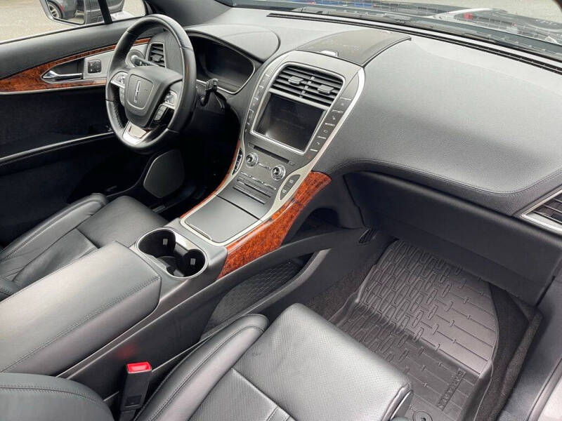 2020 Lincoln Nautilus Reserve