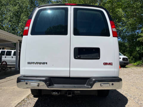 2017 GMC Savana 2500
