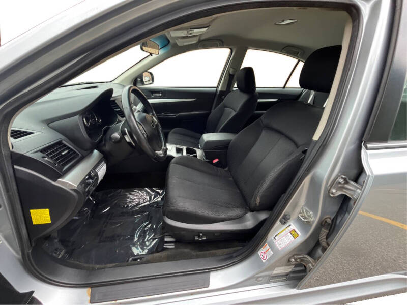 2012 Subaru Legacy I Premium photo 9