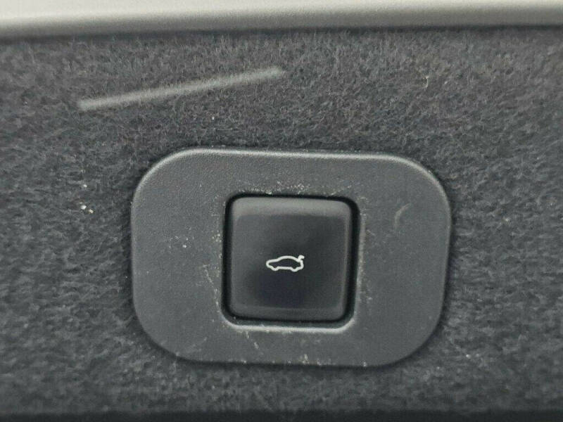 2018 Lincoln Continental Select