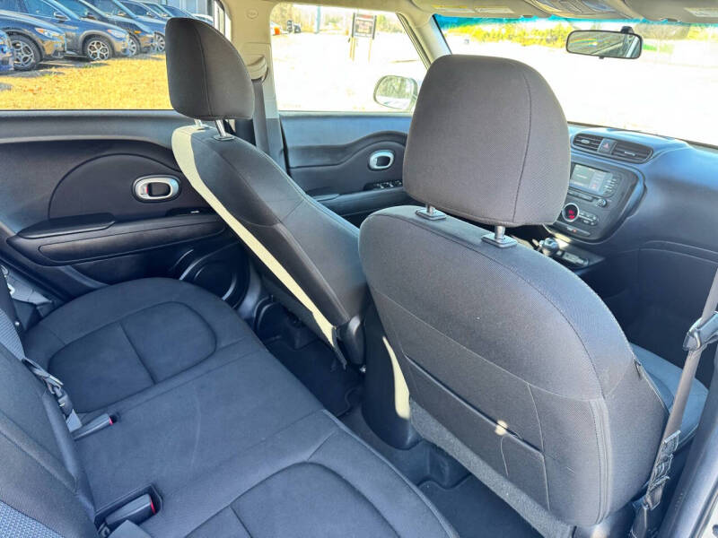 2017 Kia Soul +