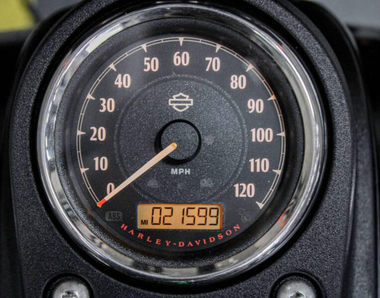 2016 Harley-Davidson Dyna Street Bob