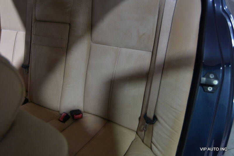 2002 BMW 5 Series 525i