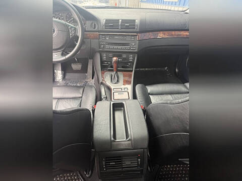 2000 BMW 5 Series 540i