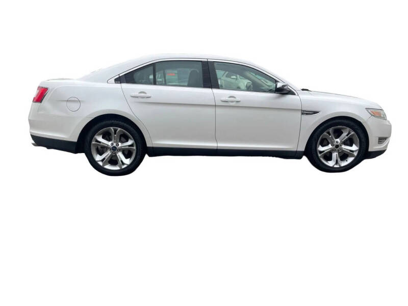 2011 Ford Taurus SHO