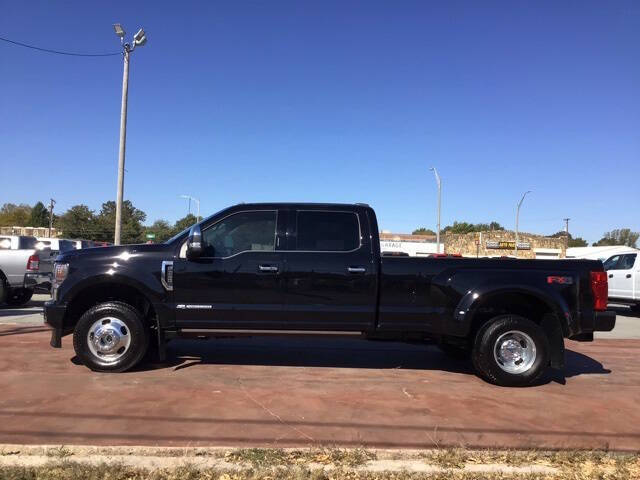 Used 2022 Ford F-350 Super Duty Platinum with VIN 1FT8W3DT3NEF79826 for sale in Vinita, OK