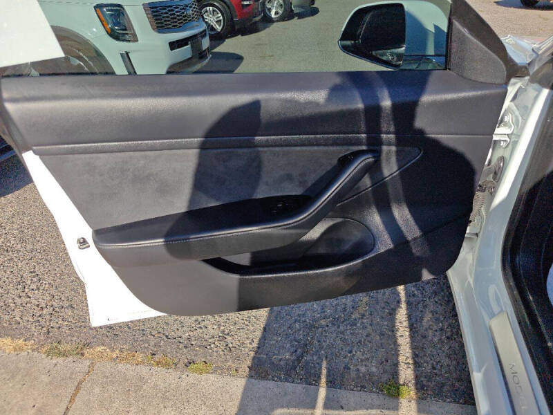 2020 Tesla Model 3 Standard Range