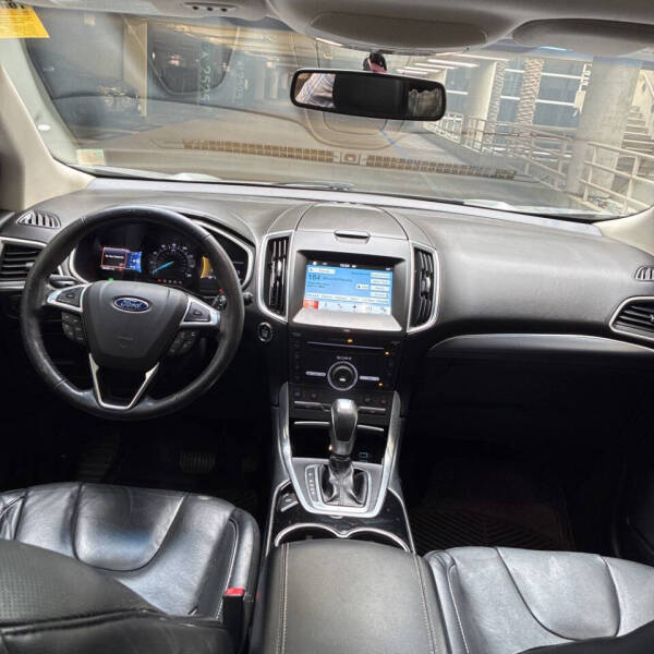 2016 Ford Edge Titanium