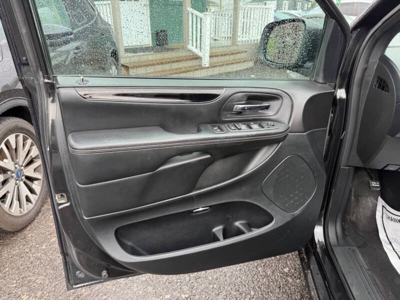 2018 Dodge Grand Caravan SE