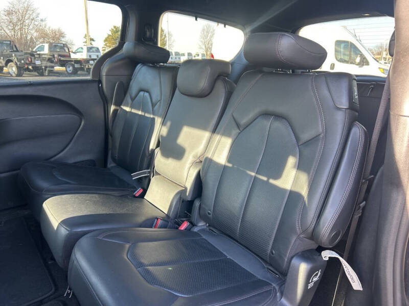 2020 Chrysler Pacifica Touring L