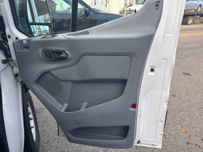 2019 Ford Transit Van Base photo 15