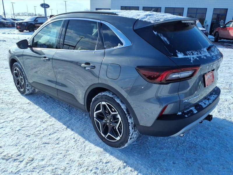 2026 Ford Escape Hybrid Platinum