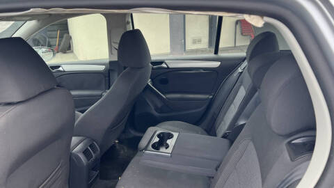 2013 Volkswagen Golf 2.5L PZEV