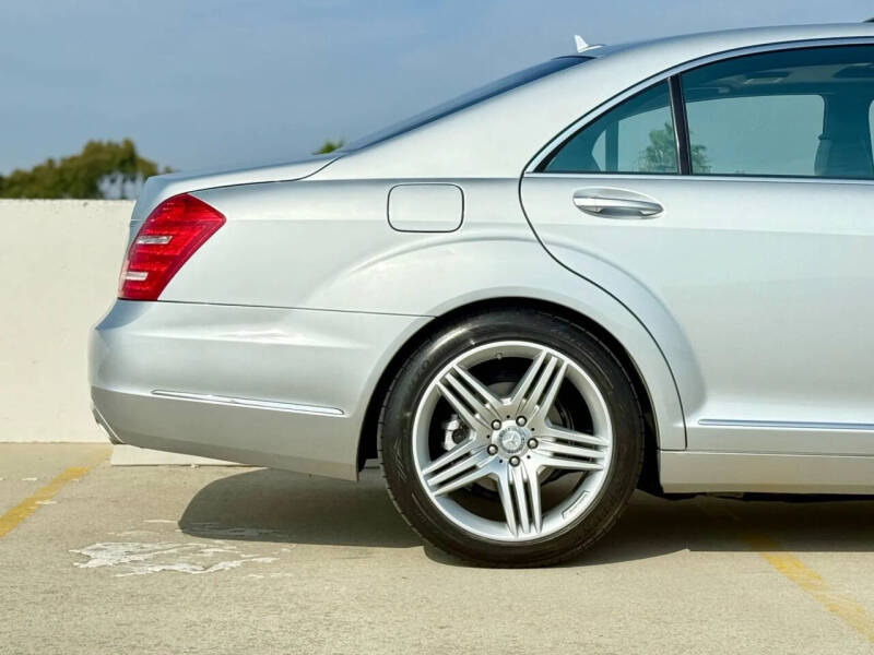 2011 Mercedes-Benz S-Class S 550