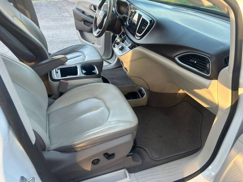 2018 Chrysler Pacifica Touring L Plus
