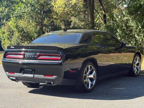 2016 Dodge Challenger SXT