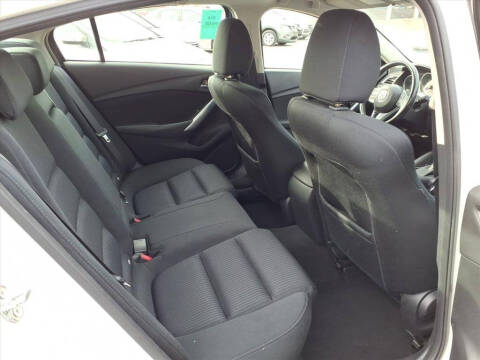 2016 Mazda MAZDA6 i Sport