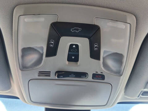 2020 Toyota Sienna SE Premium 8-Passenger