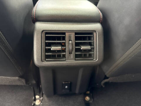 2020 Mitsubishi Outlander LE