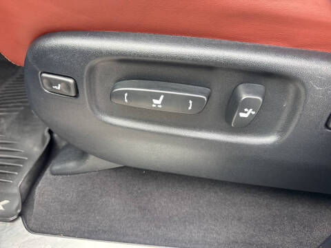 2021 Lexus LX 570 Three-Row