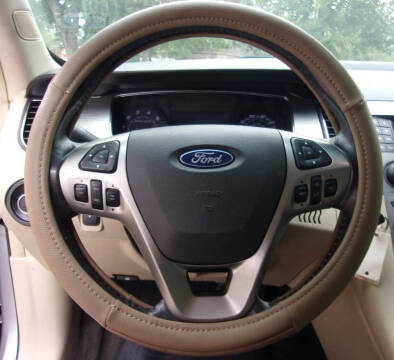 2015 Ford Taurus SEL