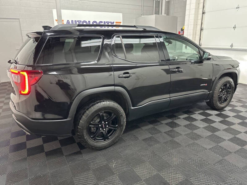 2023 GMC Acadia AT4