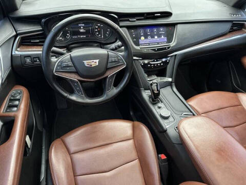 2020 Cadillac XT5 Premium Luxury