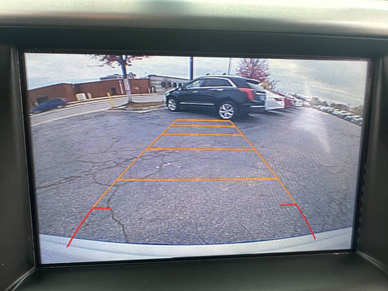 2017 GMC Acadia SLE-2