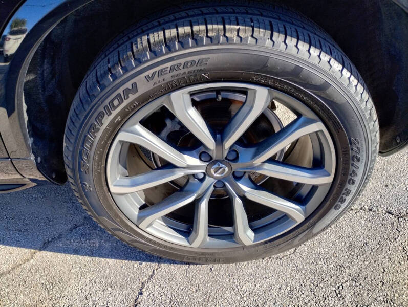 2019 Volvo XC90 T5 Momentum