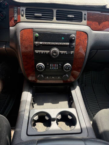 2012 Chevrolet Avalanche LS