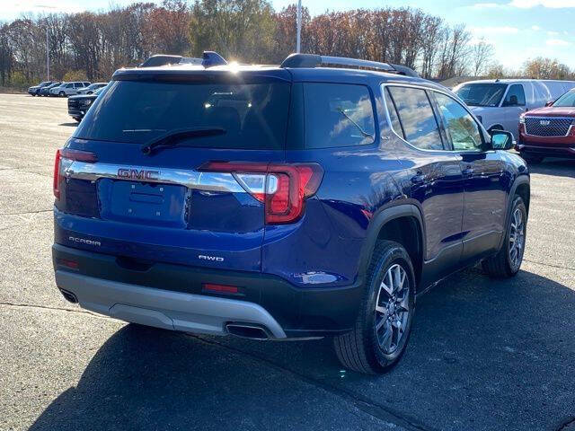 2023 GMC Acadia SLT