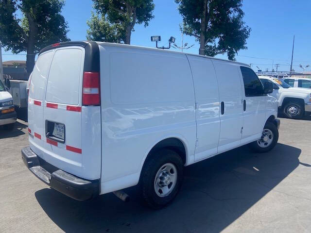 2017 Chevrolet Express 2500