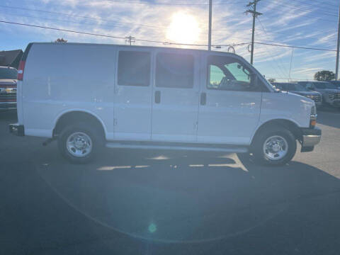 2023 Chevrolet Express 2500