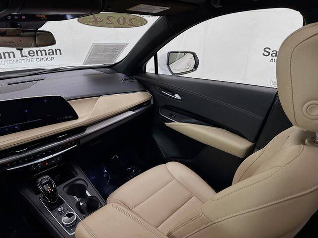 2024 Cadillac XT4 Luxury