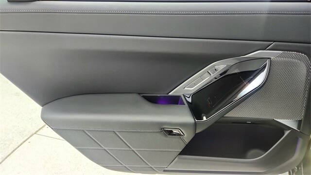 2024 BMW 7 Series 740i