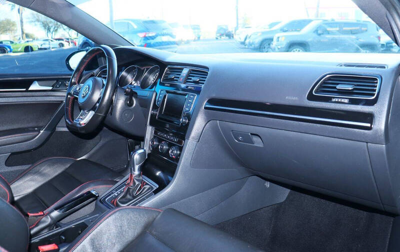 2015 Volkswagen Golf GTI SE